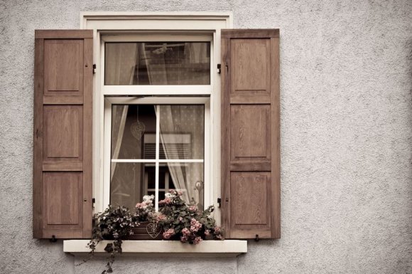 Entreprise professionnelle pour le changement de fenêtre d'une maison ancienne 