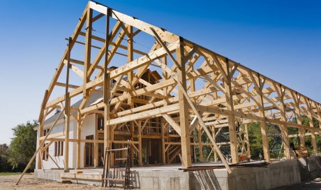 Entreprise de construction de maison ossature bois avec des matériaux écoresponsables 